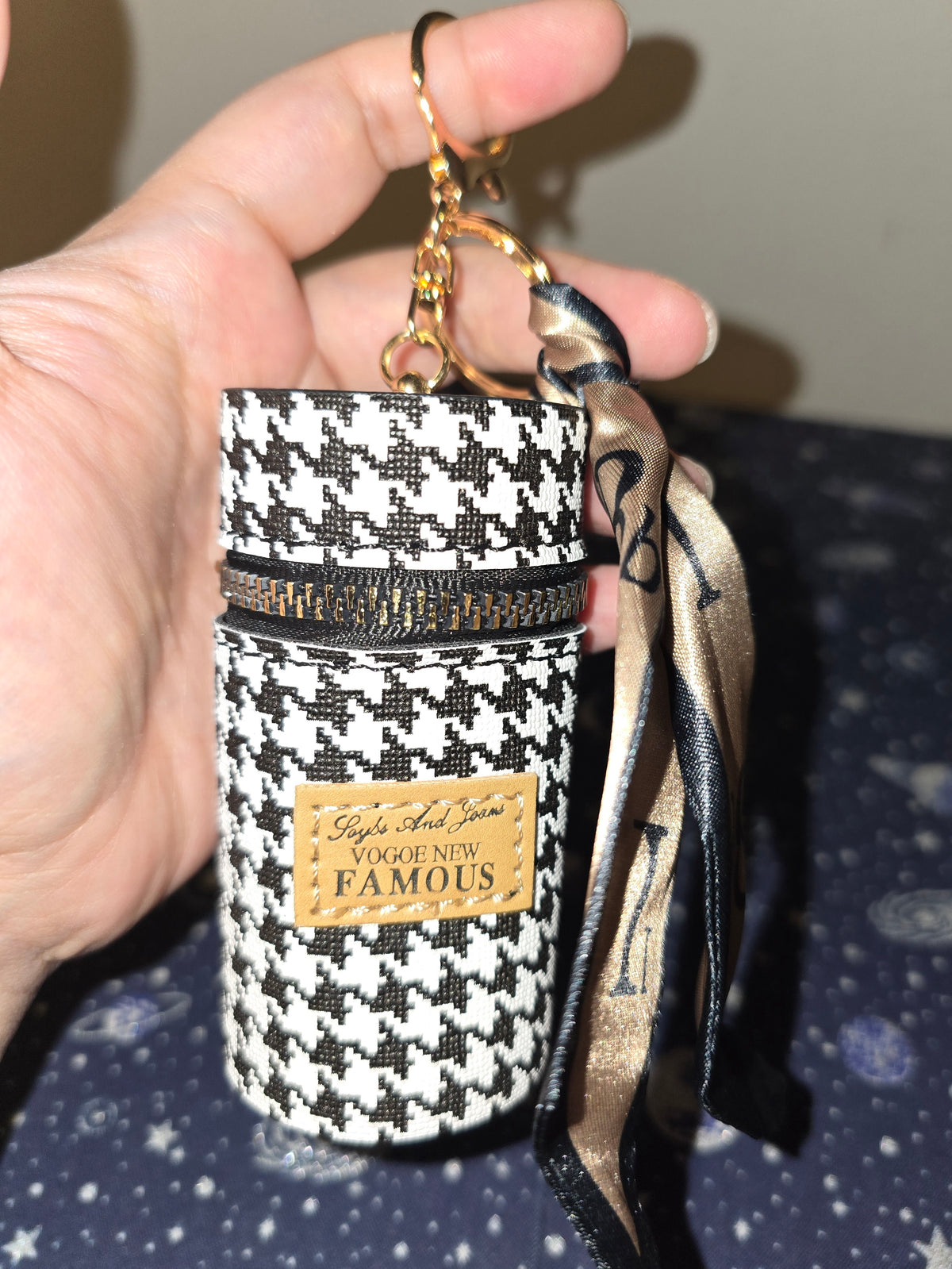 Bucket Coin Purse Black & White