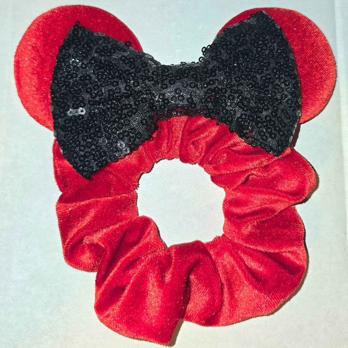Scrunchy Minnie Mouse Red Black