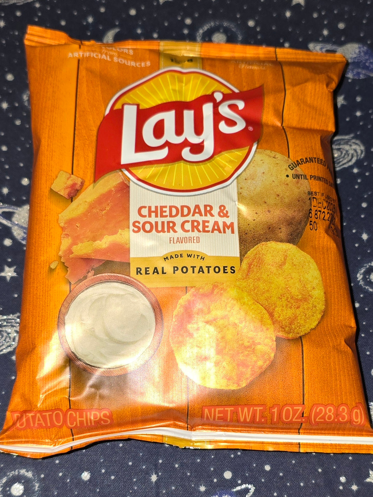 Lay's Cheddar & Sour Cream