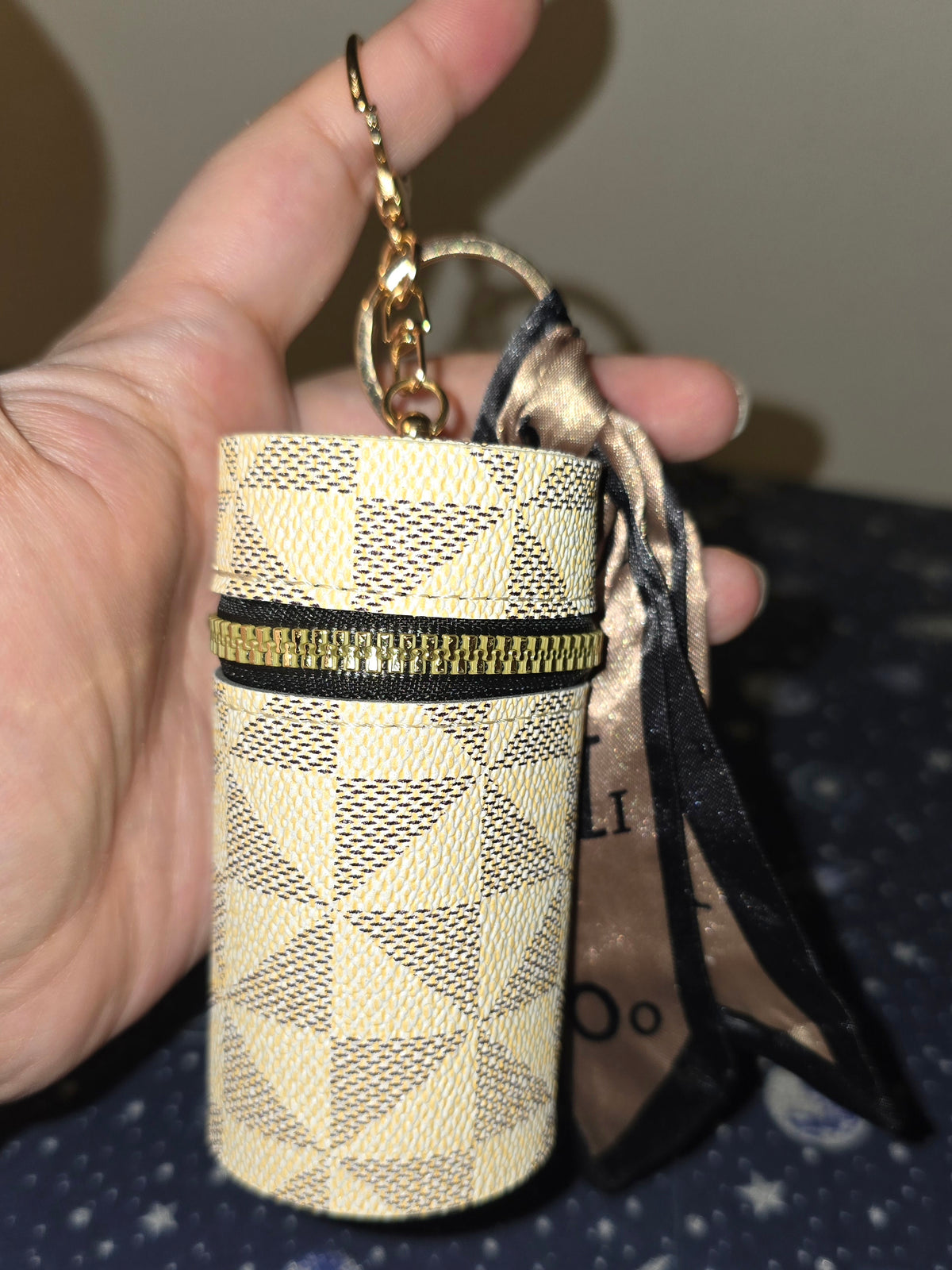 Bucket Coin Purse Beige