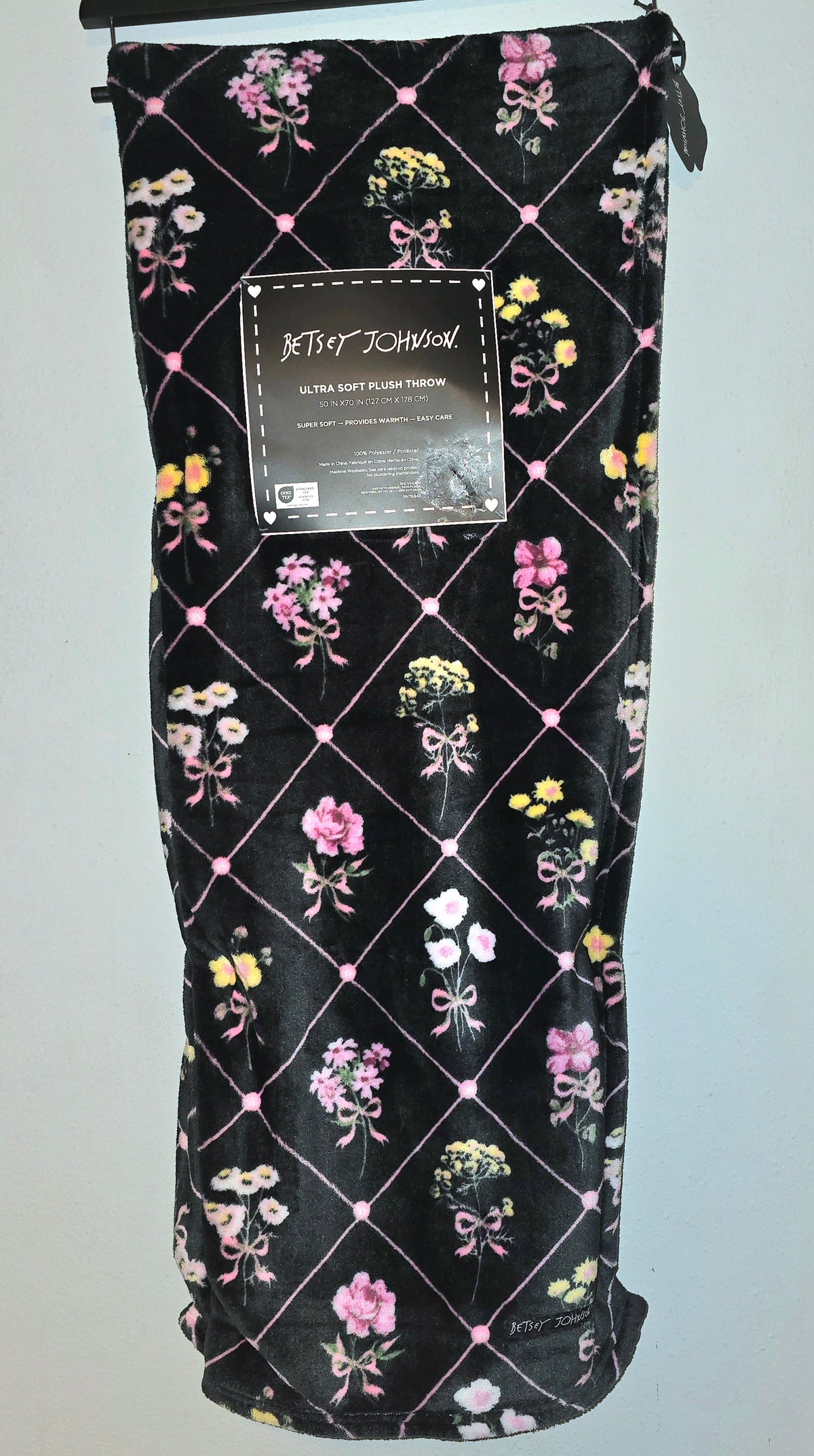 Plush Throw Oversized Betsy Johnson