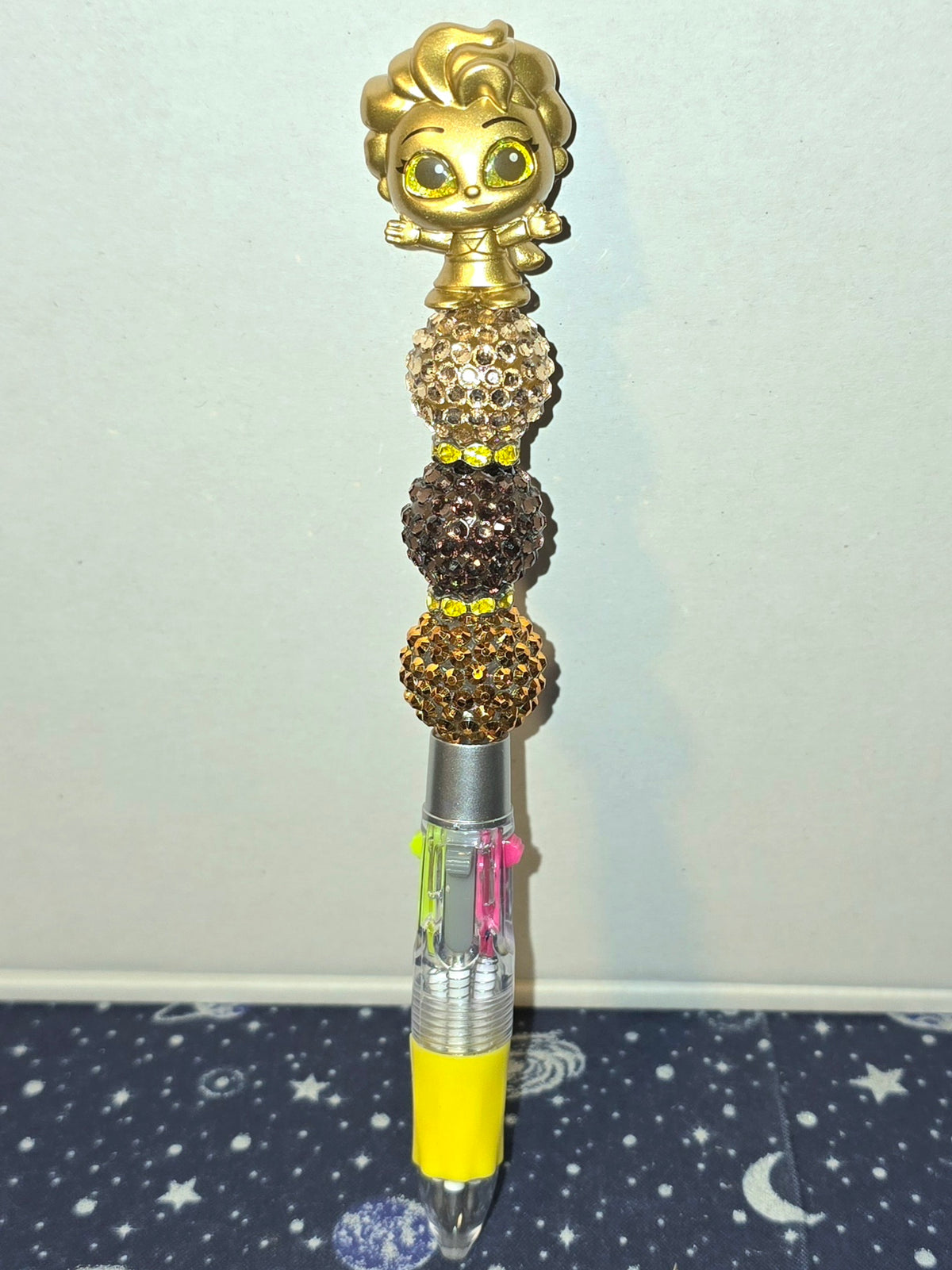 Handmade Doorable Beaded Pen Gold Elsa